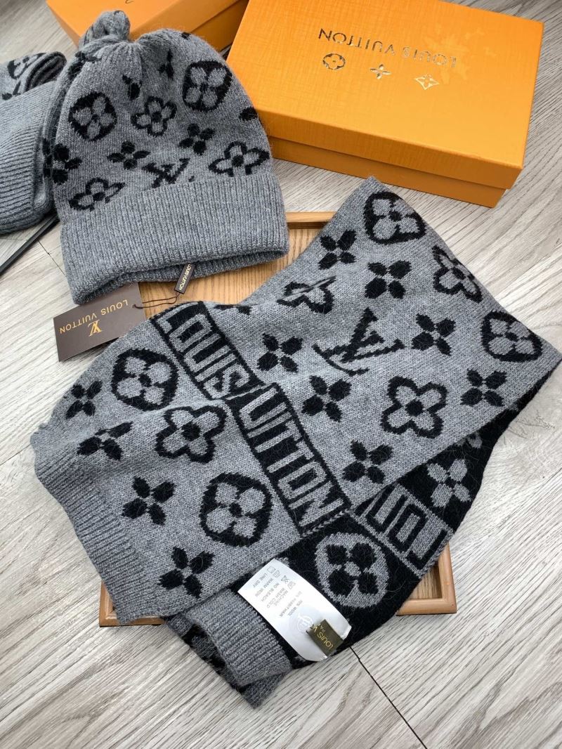 Louis Vuitton Caps Scarfs